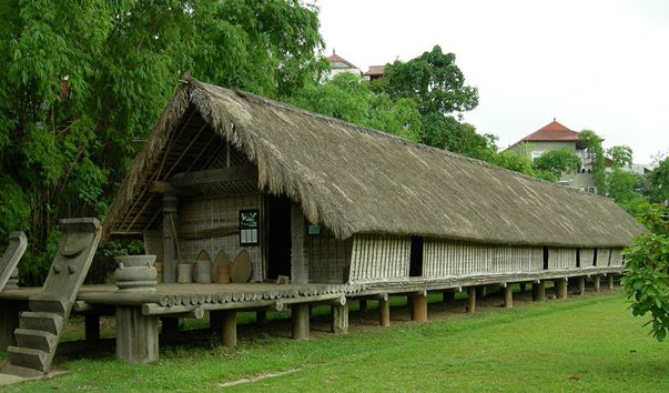 etnicheskij muzej menshinstva v dak lake