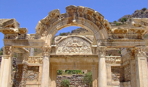 hram adriana