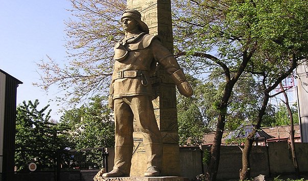 Памятник «Герою-спасателю»